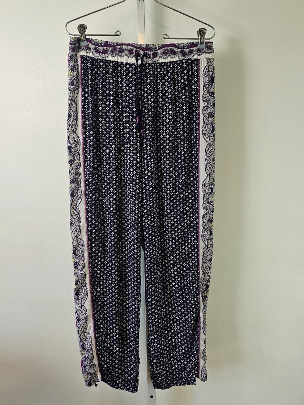 Simply Vera Vera Wang Pants Purple Paisley Boho Lounge Festival M